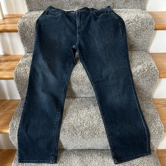 Levi’s 505 Straight Leg Dark Wash Jeans - Picture 2 of 8